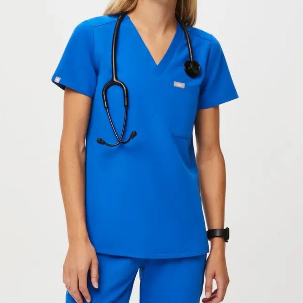FIGS CATRINA SCRUB TOP